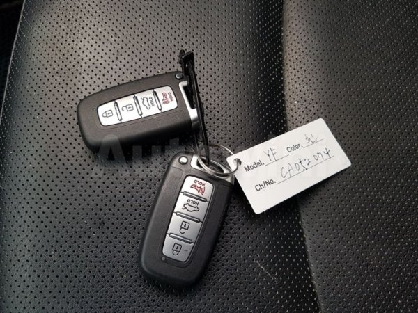 Tirane, shes makine Hyundai Sonata Hibride (benzine+elektrike) , automatik Kondicioner 71.000 km 9.000 €