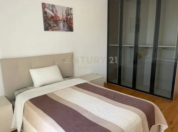 Tirane, shitet apartament 2+1+Ballkon Kati 2, 96 m² 255.000 € (Qendra Tregtare TEG)