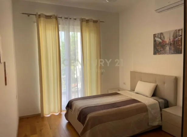 Tirane, shitet apartament 2+1+Ballkon Kati 2, 96 m² 255.000 € (Qendra Tregtare TEG)
