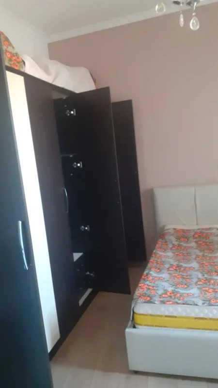 Tirane, jepet me qera apartament 2+1+Ballkon Kati 8, 98 m² 400 € (Ne Astir)