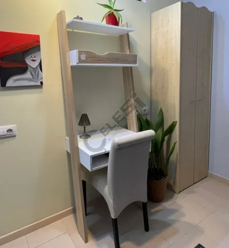 Tirane, jepet me qera apartament 2+1 Kati 3, 86 m² 550 € (JEPET APARTAMENT ME QERA - MBRAPA FAKULTETIT TE SHKENCAVE TE NATYRES TEK STACIONI I TRENIT.)