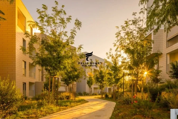 Tirane, shitet apartament 2+1+Ballkon Kati 1, 97 m² 237.000 € (LIQENI ARTIFICIAL)