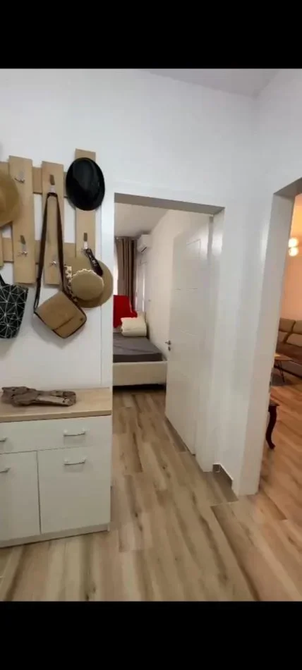 Lezhe Shengjin, jepet me qera apartament 1+1 Kati 1, 70 m² 1.200 € (Jepet me Qera Super Apartamemti 2+1 ne nje nder zonat me te mira Bregdetare Ne Shengjjn.)