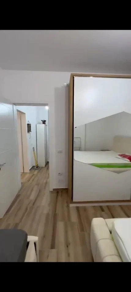 Lezhe Shengjin, jepet me qera apartament 1+1 Kati 1, 70 m² 1.200 € (Jepet me Qera Super Apartamemti 2+1 ne nje nder zonat me te mira Bregdetare Ne Shengjjn.)