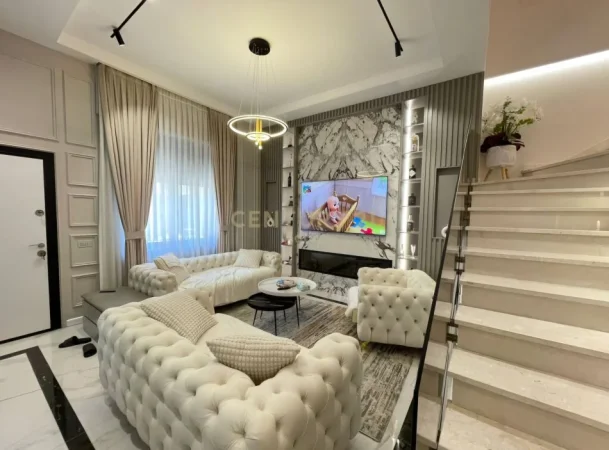 Tirane, shitet apartament duplex 3+1+Aneks+Ballkon Kati 1, 182 m² 450.000 € (Kodra e Diellit)