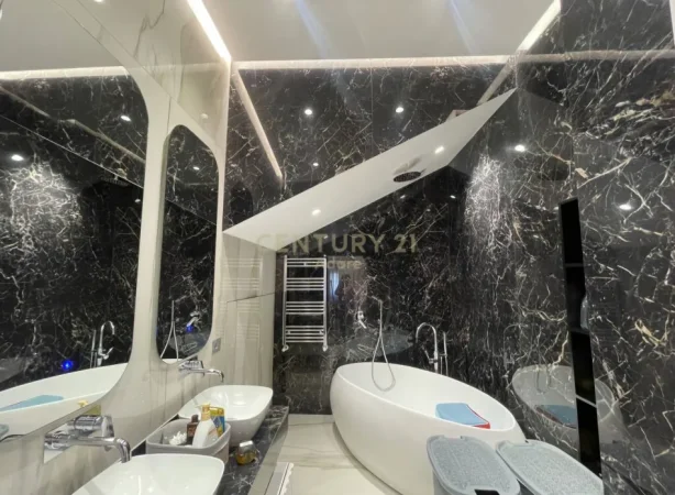 Tirane, shitet apartament duplex 3+1+Aneks+Ballkon Kati 1, 182 m² 450.000 € (Kodra e Diellit)