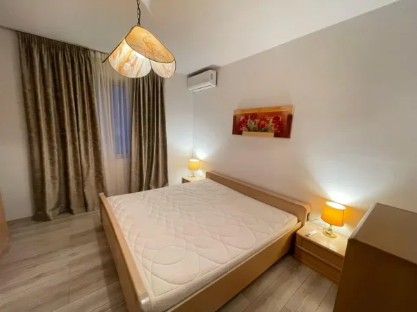 Tirane, shitet apartament 1+1 Kati 2, 85 m² 180.000 € (Kopshti Zoologjik)