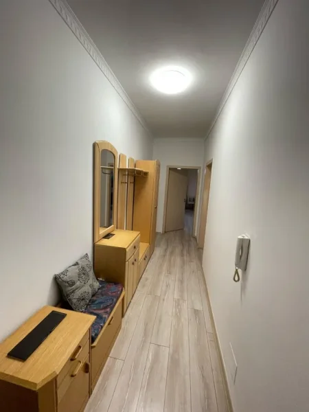 Tirane, shitet apartament 1+1 Kati 2, 85 m² 180.000 € (Kopshti Zoologjik)