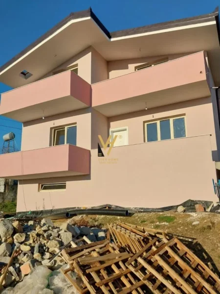 Tirane, shitet Vile 2 Katshe Kati 0, 350 m² 412.000 € (PRISKE TE MADHE)