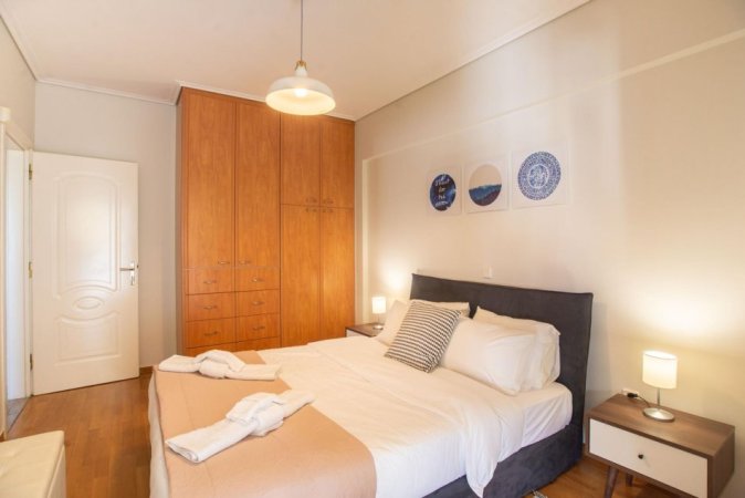 Tirane, jepet me qera apartament 1+1+Ballkon Kati 2, 68 m² 500 € (myslym shyri)