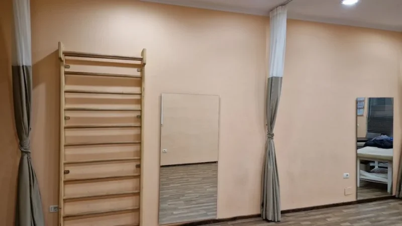 Tirane, shes dyqan Kati 0, 43 m² 129.000 € (Rruga Haxhi Hysen Dalliu, prane prokurorise se Tiranes, prane rruges mine peza)