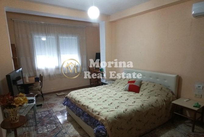 Tirane, jepet me qera apartament 2+1 Kati 2, 132 m² 600 € (Bulevardi Zogu i Pare)