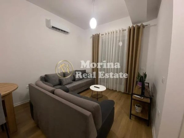 Tirane, jepet me qera apartament 1+1 Kati 7, 60 m² 360 € (Ali Demi)