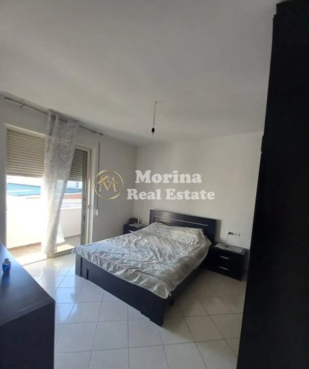Tirane, jepet me qera apartament duplex 4+1 Kati 6, 145 m² 500 € (Fresku)