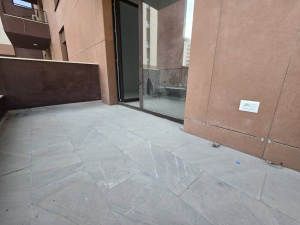 Tirane, jepet me qera apartament 2+1+Ballkon Kati 1, 91 m² 700 € (Kavajes)