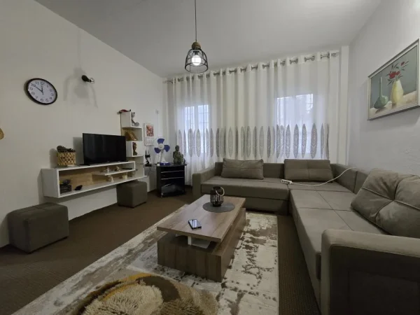 Tirane, shitet shtepi 3 Katshe Kati 3, 274 m² 349.000 € (Laprake)