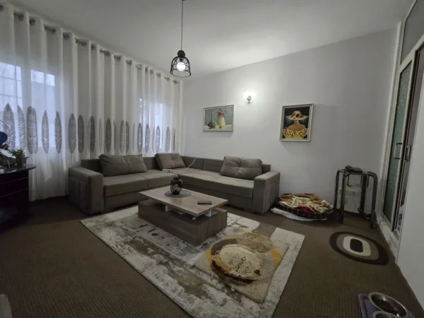 Tirane, shitet shtepi 3 Katshe Kati 3, 274 m² 349.000 € (Laprake)