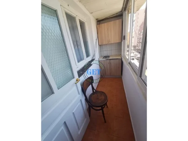 Jepet me qira Apartament tek Zjarrfikësja , Durrës.
