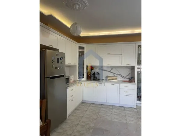 OKAZION ! Tirane, shes apartament 2+1+Ballkon Kati 2, 89 m² 138.000 € (Mbrapa Harry Fultz)