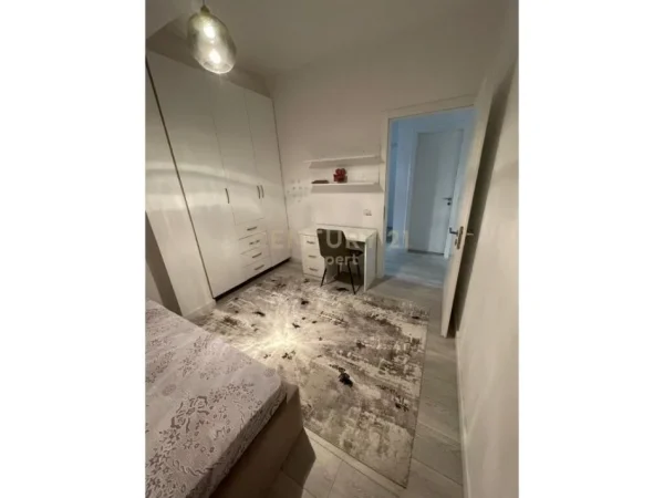 Tirane, jap me qera apartament 2+1+2 , 91 m² 650 € (Kodra e Diellit)