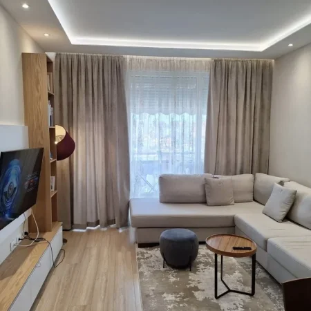 Tirane, shitet apartament 2+1+Ballkon Kati 6, 91 m² 230.000 € (Fiori Di Bosko)