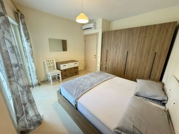 Tirane, jap me qera apartament 2+1+Ballkon , 86 m² 600 € (Kodra e Diellit)