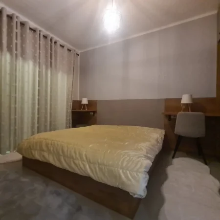 Tirane, jap me qera apartament 1+1+parkim, Kati 7, 61 m² 400 € (Univers City)