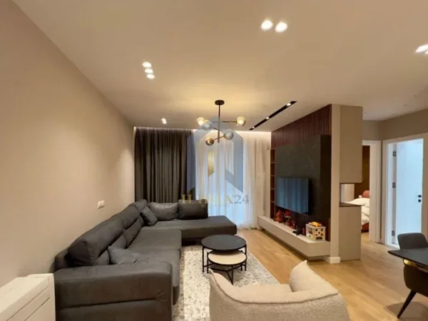 Apartament 2+1 per shitje, tek “Ish Fusha Aviacionit”