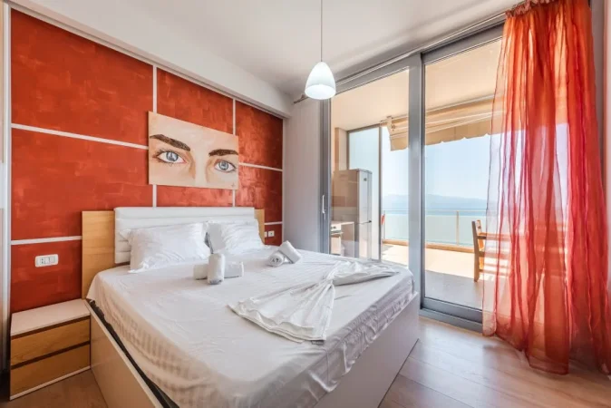 Vlore, jepet me qera apartament 1+1+Ballkon , 97 m² 800 € (Lungomare)