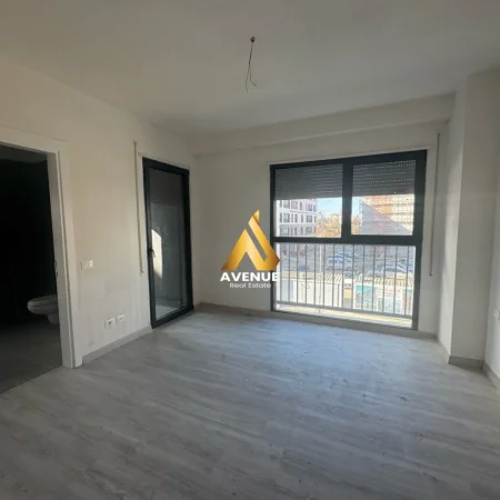 Tirane, shitet apartament 3+1+Ballkon Kati 2, 147 m² 257.000 € (filip jano)