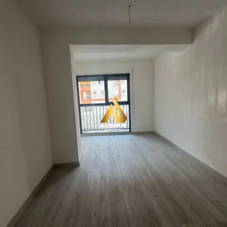 Tirane, shitet apartament 3+1+Ballkon Kati 2, 147 m² 257.000 € (filip jano)