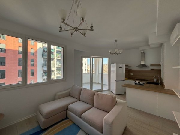 Tirane, jepet me qera apartament 2+1+Aneks+Ballkon Kati 4, 75 m² 600 € (fusha e aviacionit)