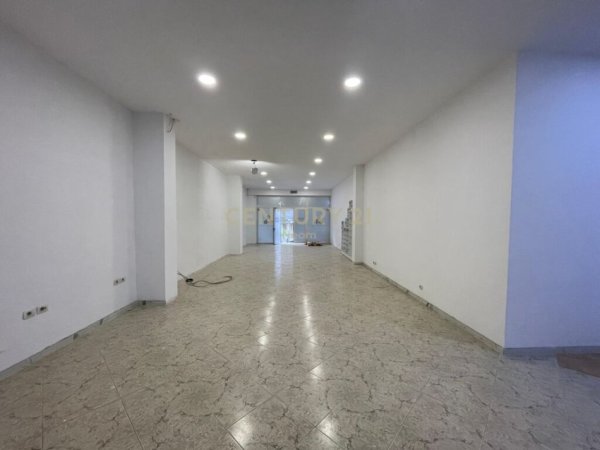 Tirane, shitet ambjent biznesi Kati 0, 125 m² 250.000 € (Neom109494)