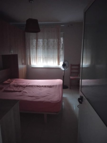 Tirane, jepet me qera apartament 1+1 Kati 1, 400 € (rruga e elbasanit)