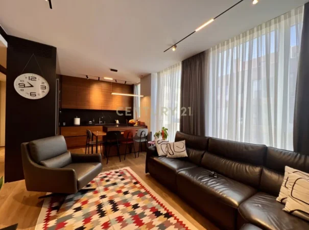 Tirane, shitet apartament 2+1 , 100 m² 255.000 € (Bulevardi I Ri)