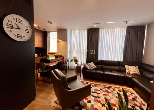 Tirane, shitet apartament 2+1 , 100 m² 255.000 € (Bulevardi I Ri)