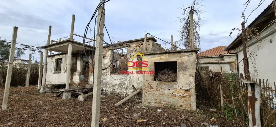 Vlore, shitet shtepi 2+1 Kati 0, 80 m² 35.000 € (Nartë)