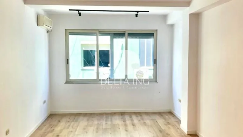 Tirane, jepet me qera ambjent biznesi Kati 4, 120 m² 1.200 € (Rruga Brigadave 8)
