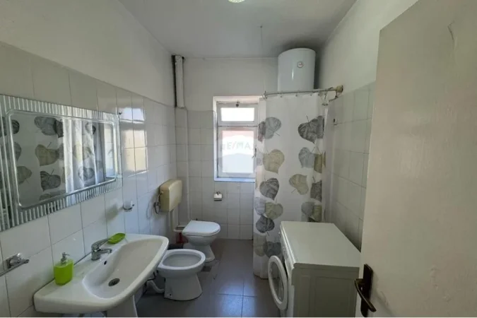 Tirane, shitet apartament 2+1 Kati 4, 93 m² 182.000 € (Vasil Shanto)