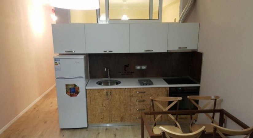 Tirane, jepet me qera apartament 1+1+Ballkon Kati 1, 60 m² 440 € (5 MAJI)