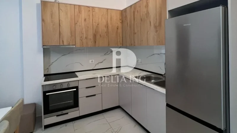 Tirane, jepet me qera Vile 2+1 Kati 2, 90 m² 550 € (Rruga Dr Shefqet Ndroqi, Tiranë)