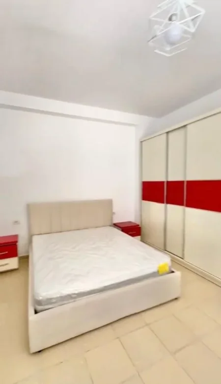 Tirane, shitet apartament 1+1+Aneks Kati 1, 50 m² 65.000 € (fresk)