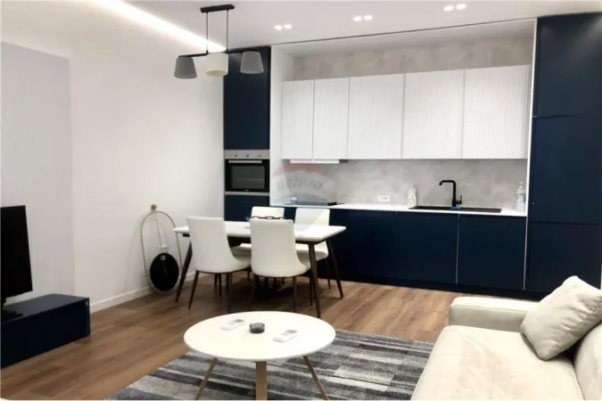 Tirane, jepet me qera apartament 1+1 Kati 9, 70 m² 900 € (Rruga e kavajes)