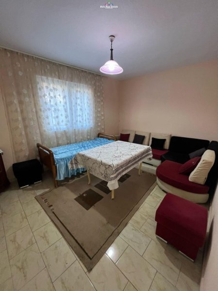 Tirane, jepet me qera Vile 1+1 Kati 1, 70 m² 500 € (selite)