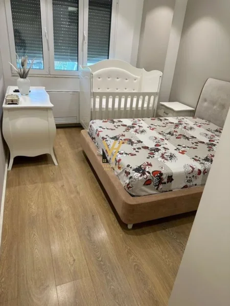 Tirane, shitet apartament 2+1+Ballkon Kati 3, 118 m² 240.000 € (RRUGA BARDHYL)