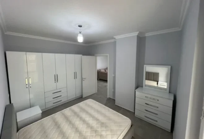Tirane, shitet apartament 1+1 Kati 3, 67 m² 95.000 € (Ali Demi, Markata e vjeter, Rruga Pasho Hysa.)