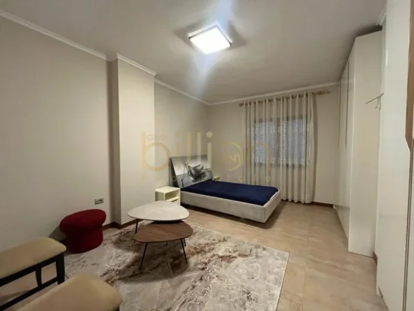 Tirane, shitet apartament 3+1 Kati 4, 135 m² (RRUGA E DURRESIT, Tirana, Albania)