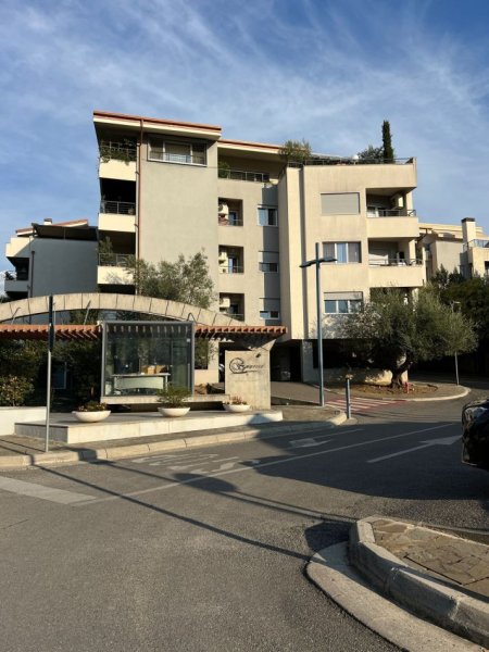 Tirane, shitet apartament 2+1+Aneks+Ballkon , 86 m² 237.000 € (SUN RISE RESIDENCE TEG)