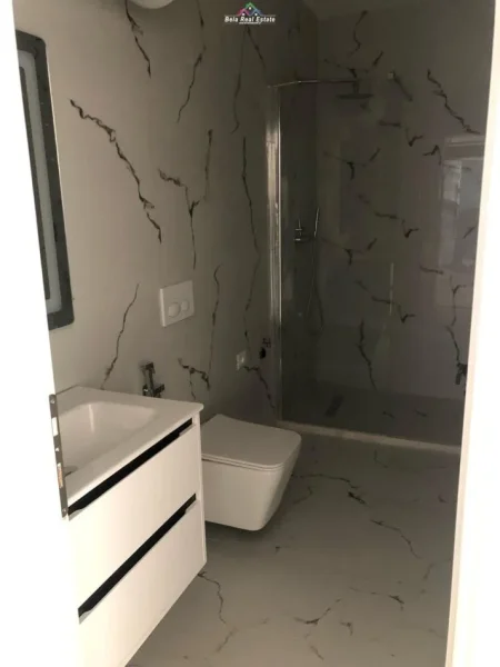 Tirane, shes apartament 1+1+Ballkon Kati 2, 68 m² 125.000 € (kodra e diellit)