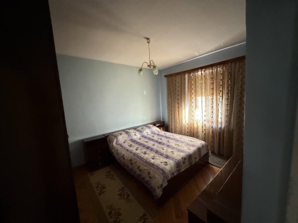 Tirane, jepet me qera apartament 2+1 Kati 4, 68 m² 510 € (VASIL SHANTO)